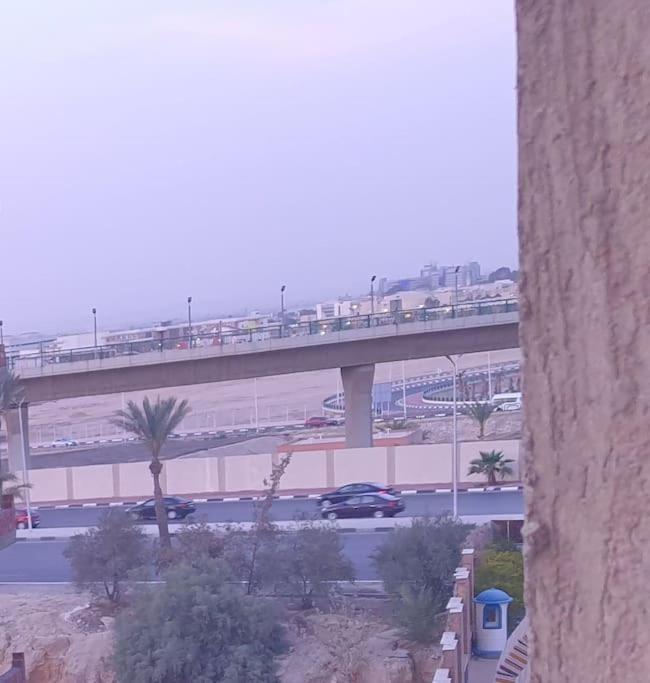 A Stylish Cozy Close To Airport. Cairo